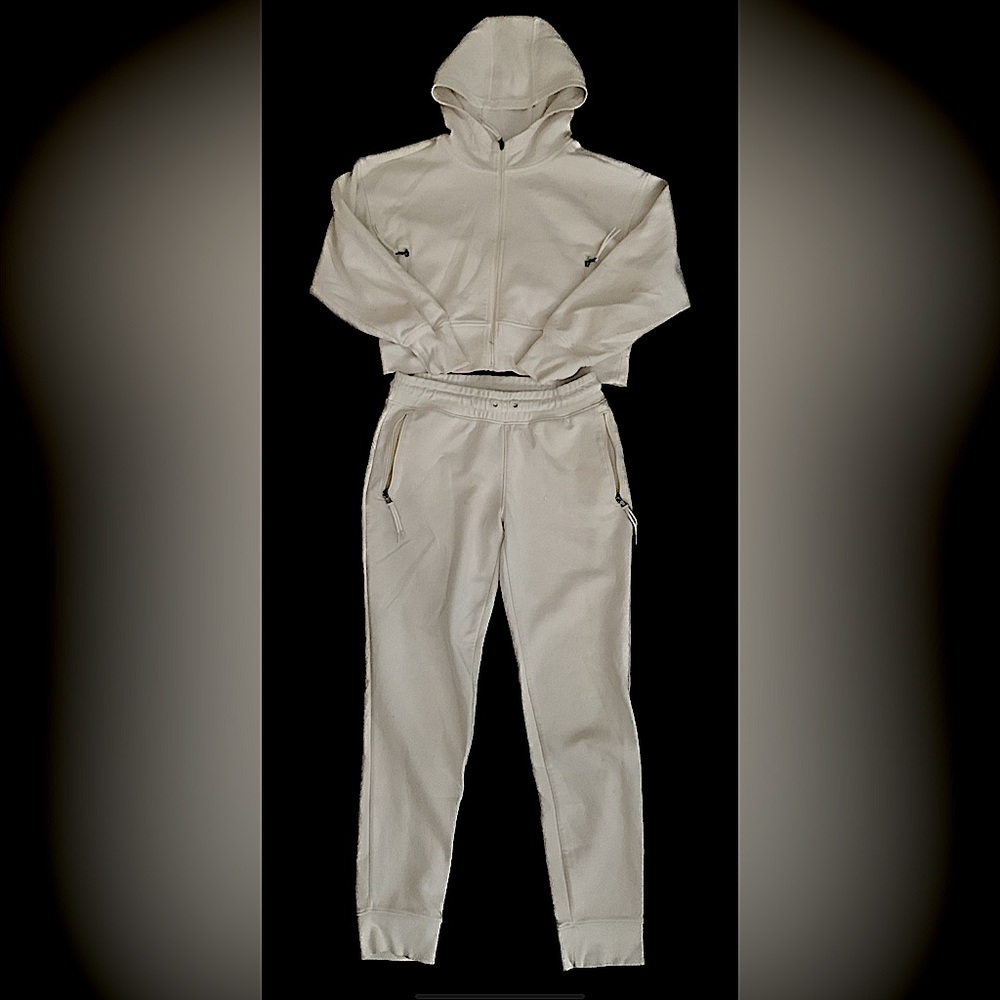 Old Navy Active Two Piece Set Large (10/12)